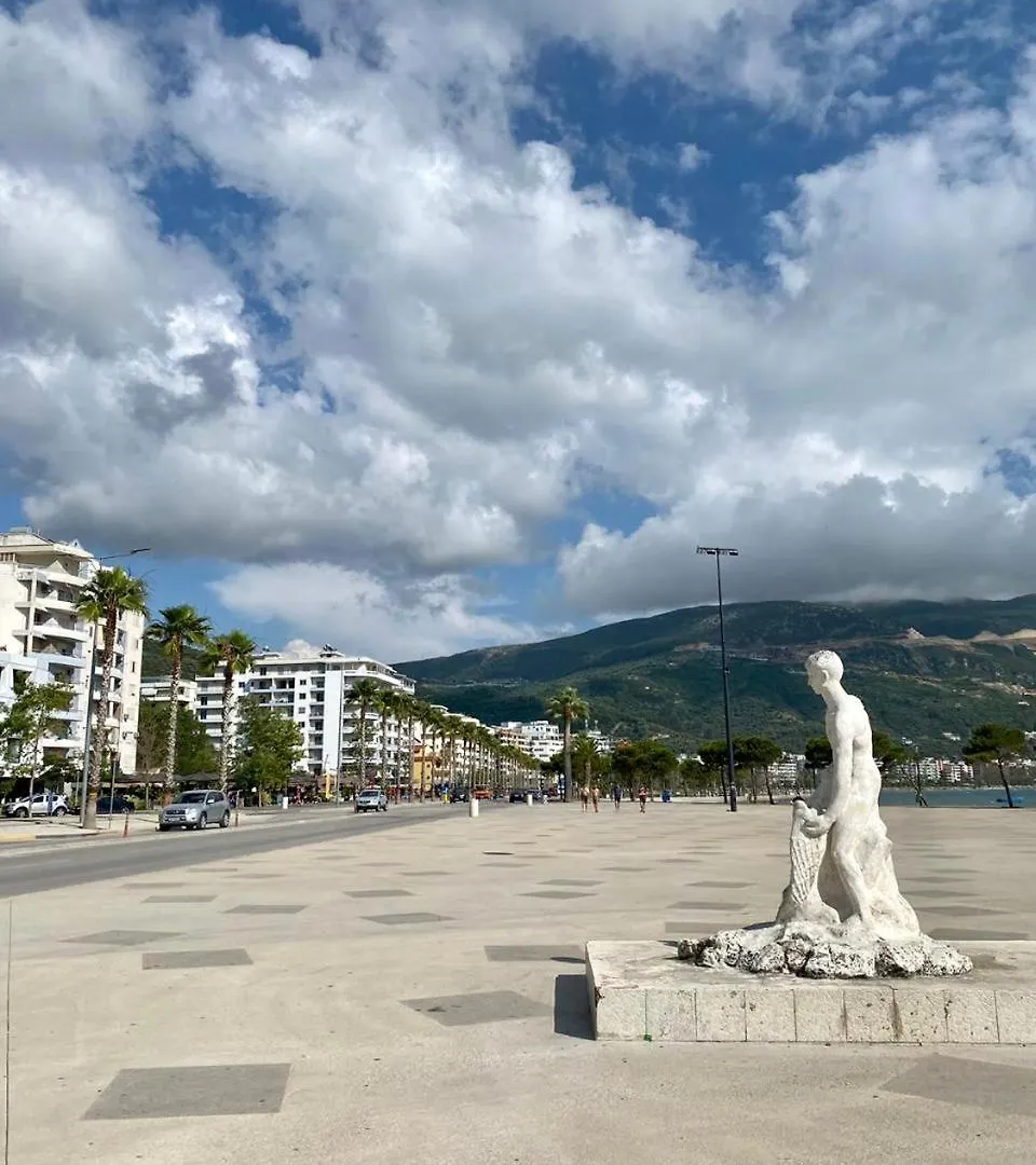 Four Seasons Beach Apartment Vlora