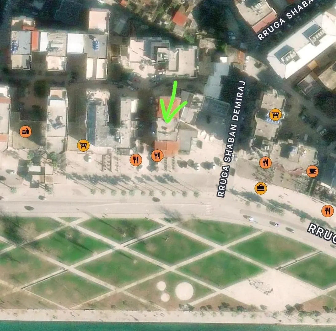 Four Seasons Beach Apartment Vlora 0*, Vlorë