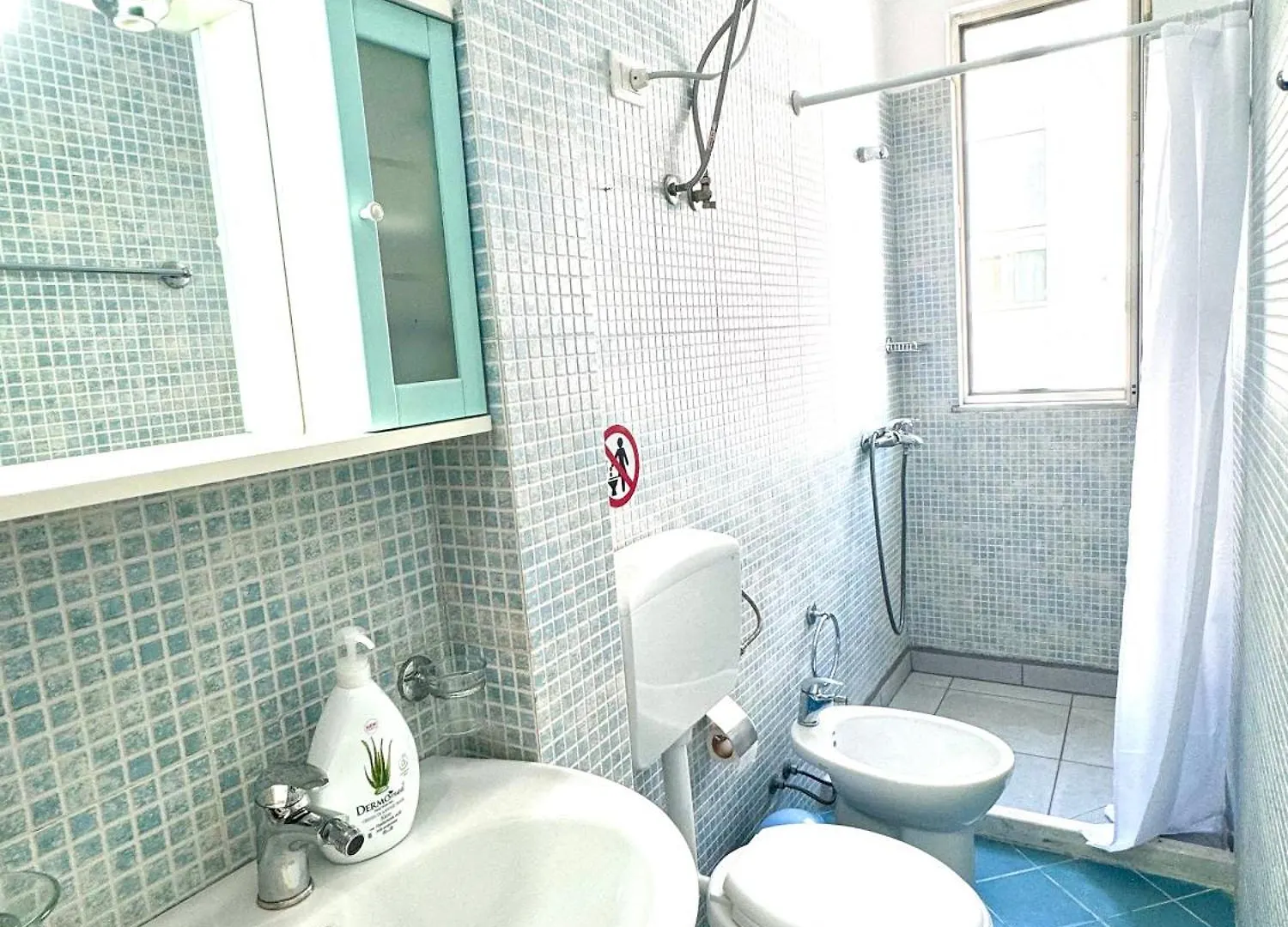 Four Seasons Beach Apartment Vlora
