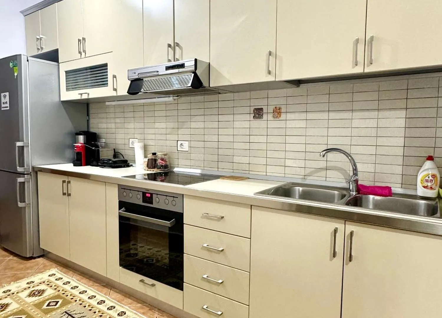Four Seasons Beach Apartment Vlora